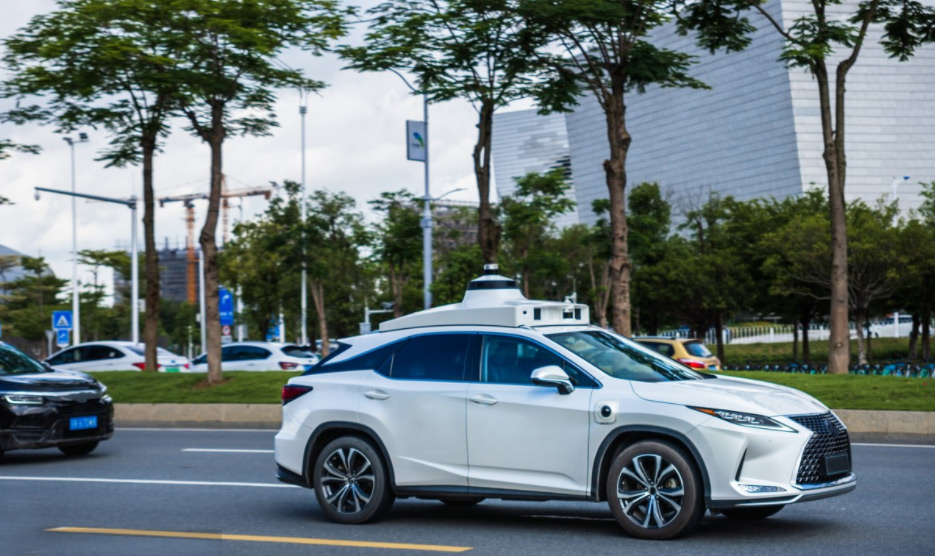 V2X車(chē)聯(lián)網(wǎng)技術(shù)：連接車(chē)輛與交通的智慧紐帶