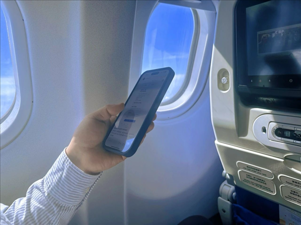 中國電信“衛(wèi)星+VoWiFi” 技術(shù)在飛機(jī)上也能打電話