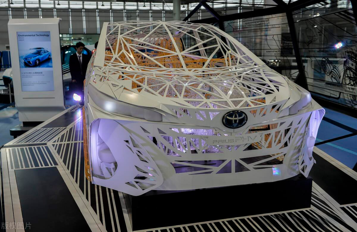 談?wù)勑履茉雌嚨膬?yōu)點(diǎn)和缺點(diǎn)