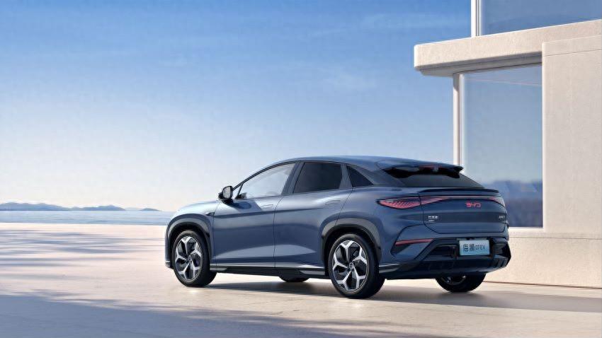 比亞迪高階全能SUV上市，新能源汽車市場(chǎng)卷出新高度