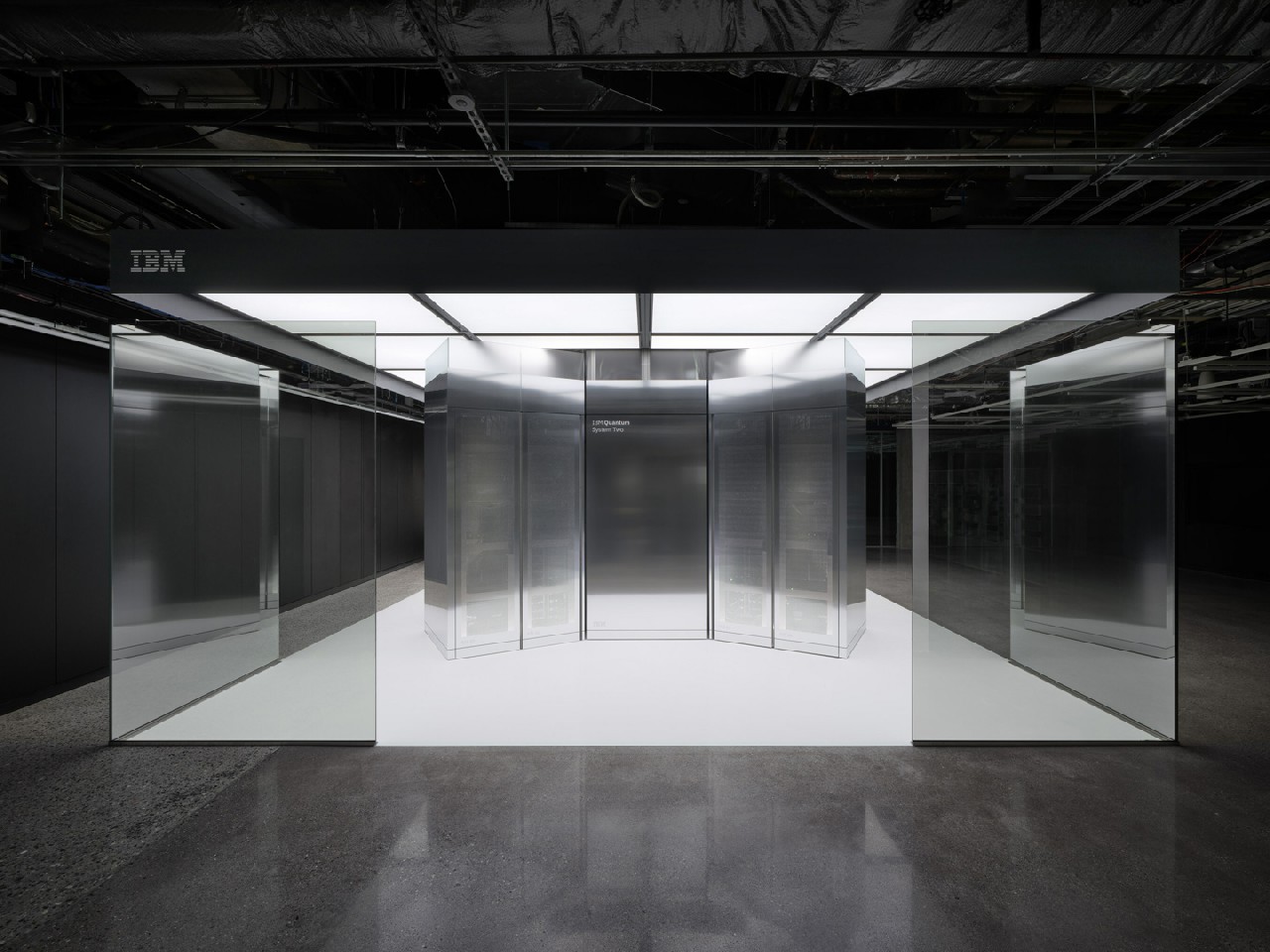 規(guī)模較目前高出一個(gè)數(shù)量級(jí)，消息稱 IBM 將聯(lián)手日本 AIST 建設(shè)下代量子計(jì)算機(jī)